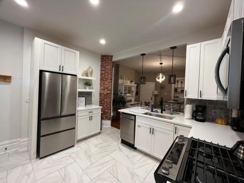 2 BR Totally Renovated and Chic in Columbus, USA