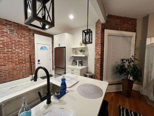 2 BR Totally Renovated and Chic in Columbus, USA