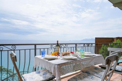 Apkārtne, Villa Infinito Blu in Borgio Verezzi