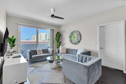 Sunny Haven 2 BR Unit in Boynton Beach With Parking in Boynton Beach, USA