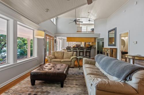Waterfront Malvern Home with Deck and Lake Access! in Malvern, USA