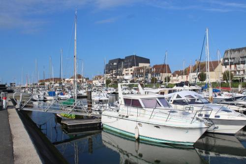 Ancre - Vue sur Mer - Port Courseulles-sur-Mer, Courseulles-sur-Mer (photo 4)
