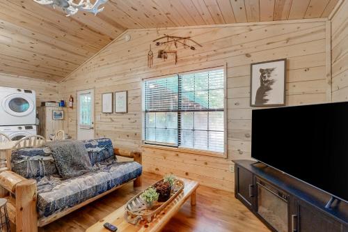 Osito Cabin in Broken Bow, USA
