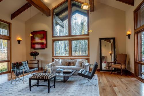 Five-Bedroom Holiday Home