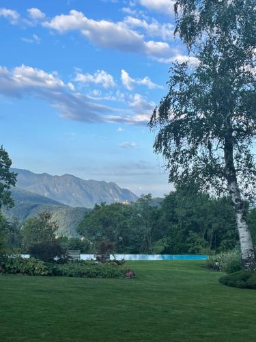 Casetta in giardino con piscina, Luino (foto 3)