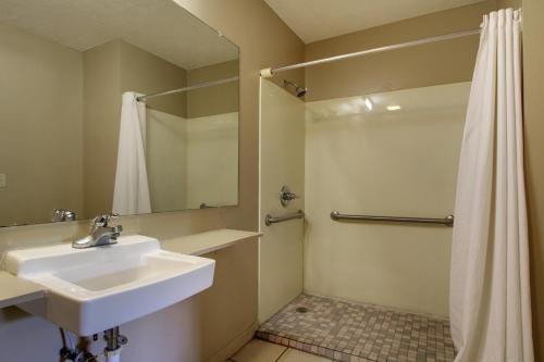 Sleeps 1