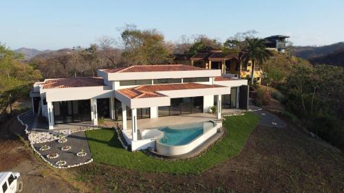 El Coco Oasis Where Luxury Meets Nature! – khách sạn tại Sardinal