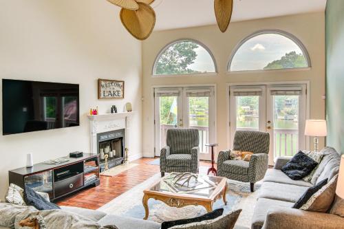 Waterfront Lake Lure Home with Loft and 2-Story Deck! - image 14