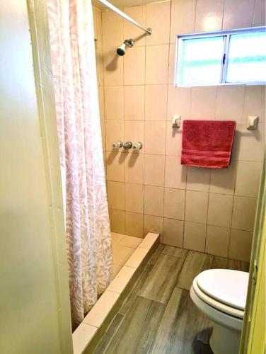 Shower, Planta Baja in Valle Dorado