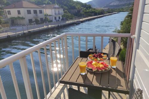 Balkons/terase, Apartments with hot tub Rogotin, Neretva Delta - Usce Neretve - 23141 in Banja