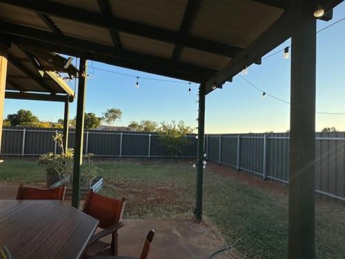 Erkély/terasz, South Hedland 3x1 Comfy and Spacious Accommodation. near Port Hedland nemzetközi repülőtér