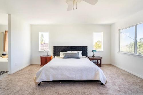Vista Oasis Retreat - Southern California Wine Country - Mountain Views in Winchester, USA