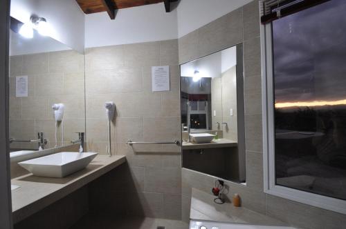 Bathroom, Cabanas & Suites Vista Hermosa in Los Reartes
