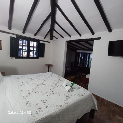 Deluxe Family Room image 9
