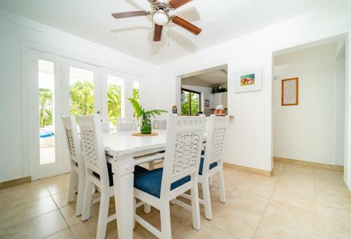 Villa image 10