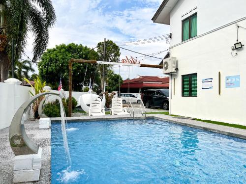 Klebang Melaka Private Pool 12pax-4BR-Sing K-Coway Klebang Melaka Private Pool 12pax-4BR-Sing K-Coway