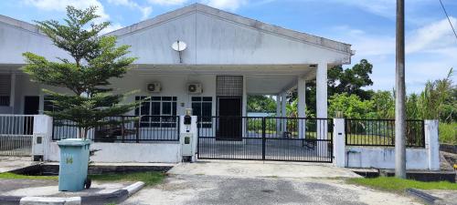 . Farwis Homestay