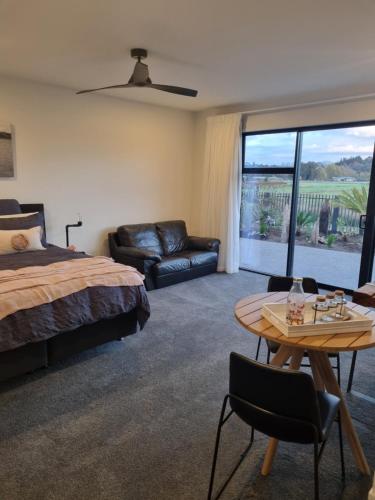 Bach22 Rustic Romantic getaway in Te Puna
