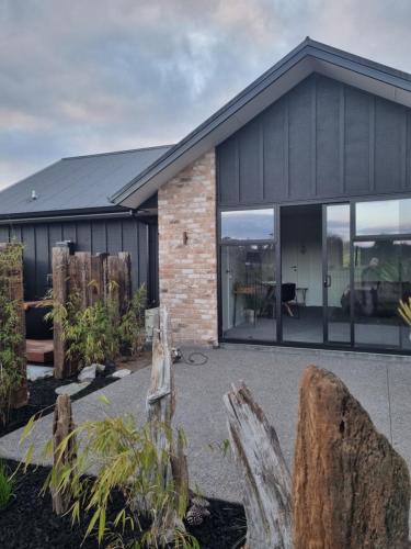 Bach22 Rustic Romantic getaway in Te Puna