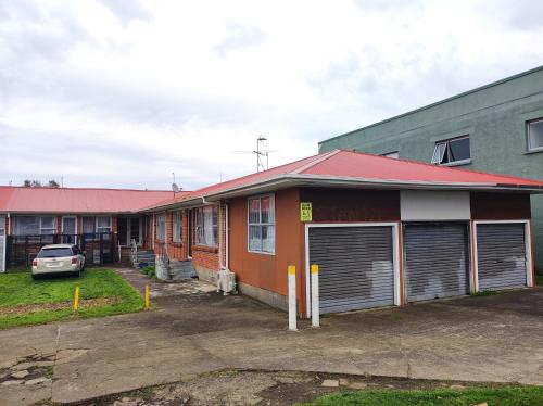 MT Eden home at commercial food street, Auckland (fotografie 5)