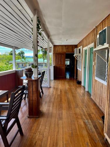 Qua Roviana Accommodation in มุนดา