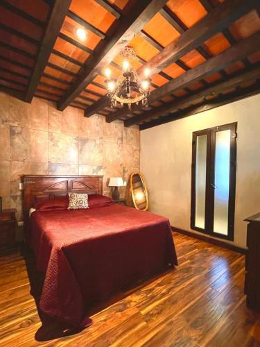 Queen Suite image 1