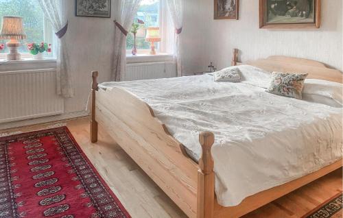 3 Bedroom Lovely Home In Skillinge in Skillinge