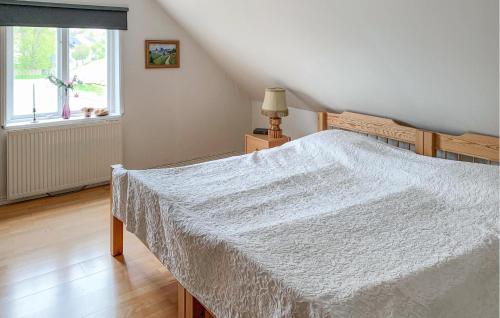 3 Bedroom Lovely Home In Skillinge in Skillinge