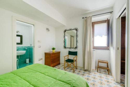 Il Vicolo - Bilocale in centro a Ceraso con cucina e patio, fino a 3 persone in Церасо