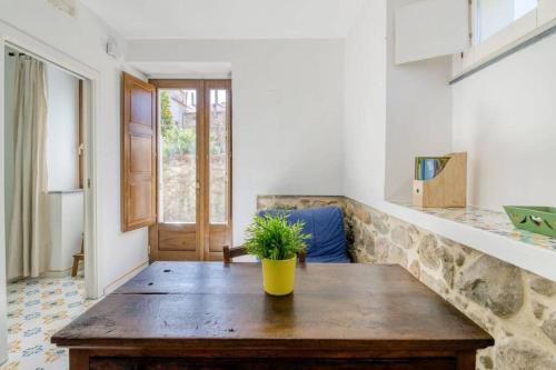 Il Vicolo - Bilocale in centro a Ceraso con cucina e patio, fino a 3 persone in Церасо