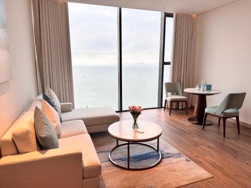 A La Carte Ha Long Bay - Sea View Apartment - 주변 환경