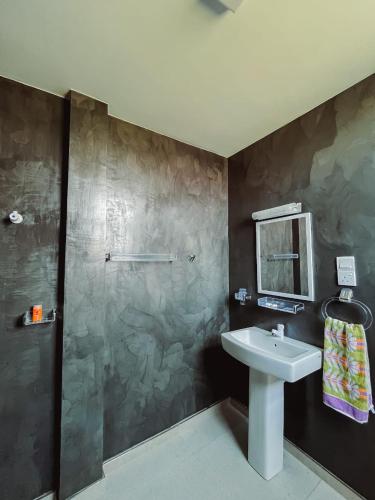 R & R Home Stay, Negombo (foto 6)