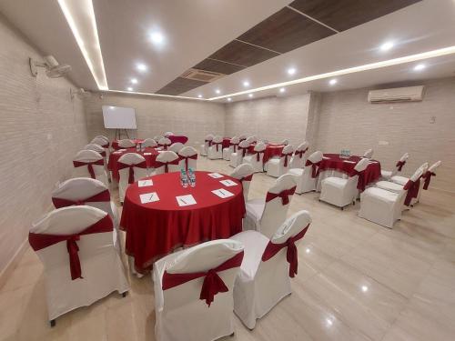 OYO 559 ホテル カストール インターナショナル