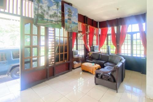 Comoditats, Hotel Pantai Panjang Bengkulu RedPartner in Ratu Samban