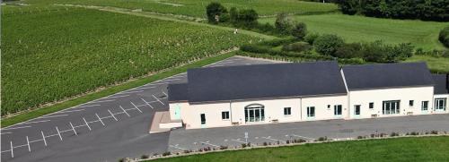 مركز الأعمال, La Vigne d'Or in بانناي