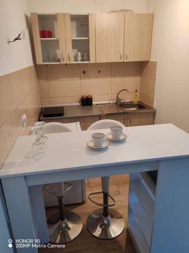 Imperija in Matije Huđi