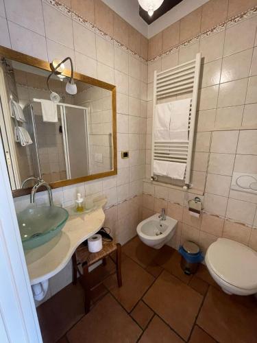Superior Double Room image 10