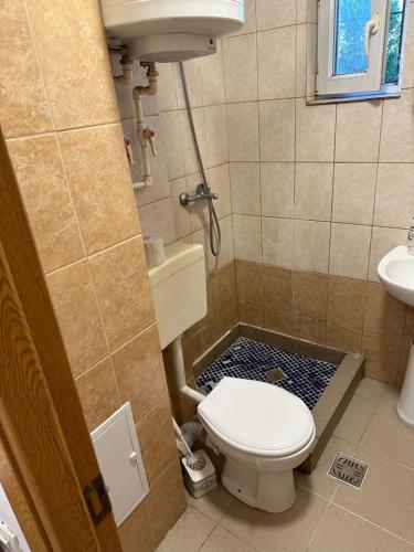 Garsoniera zona Anda in Km 4