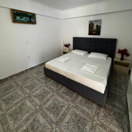Apartment with Garden View image 2