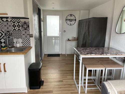 Maison grande terrasse vue mer - Plage et GR34 a 400m in Guidel