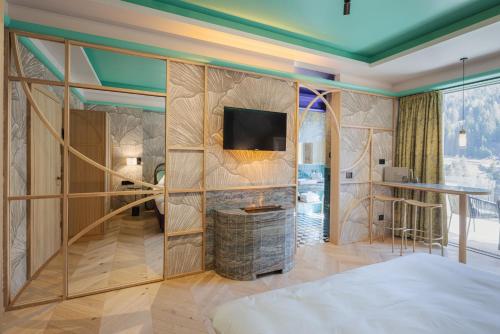 1 queen bed