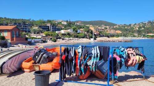 Seaview house, close Cannes, pool, garden. garage