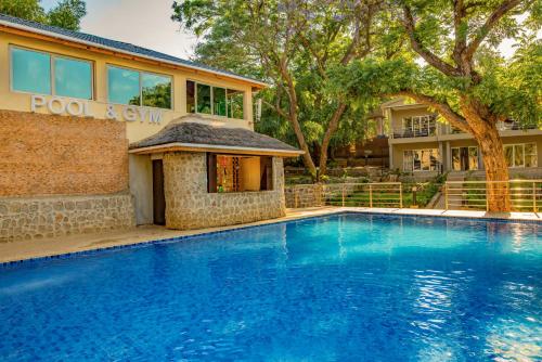 Piscina, Lotus by Serendib in Blantyre