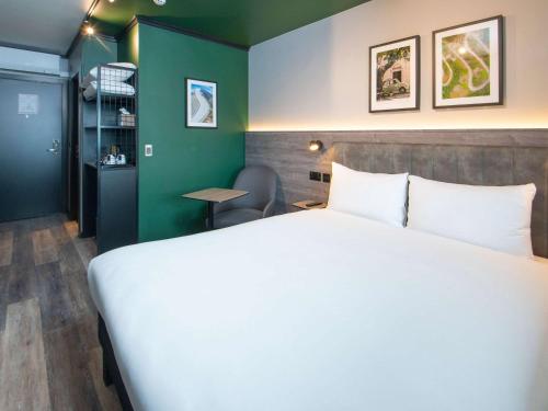 ibis Styles London Gatwick Airport