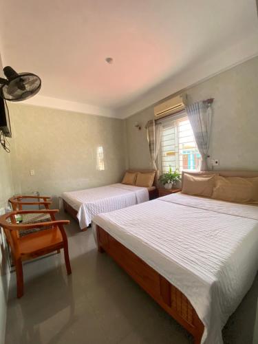 2 twin beds