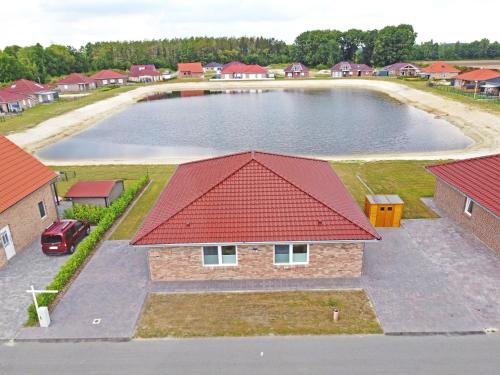 Strandperle in Walchum, Deutschland