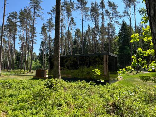 A szálláshely kívülről, Mustika Mirror minivilla saunaga in Kärdla