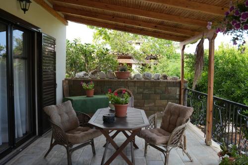 4our seasons 2 - Private Pool in อกิล อโพสโตลี