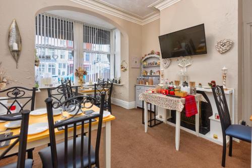 Friends hotel - image 9