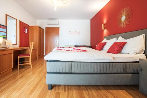 1 queen bed
